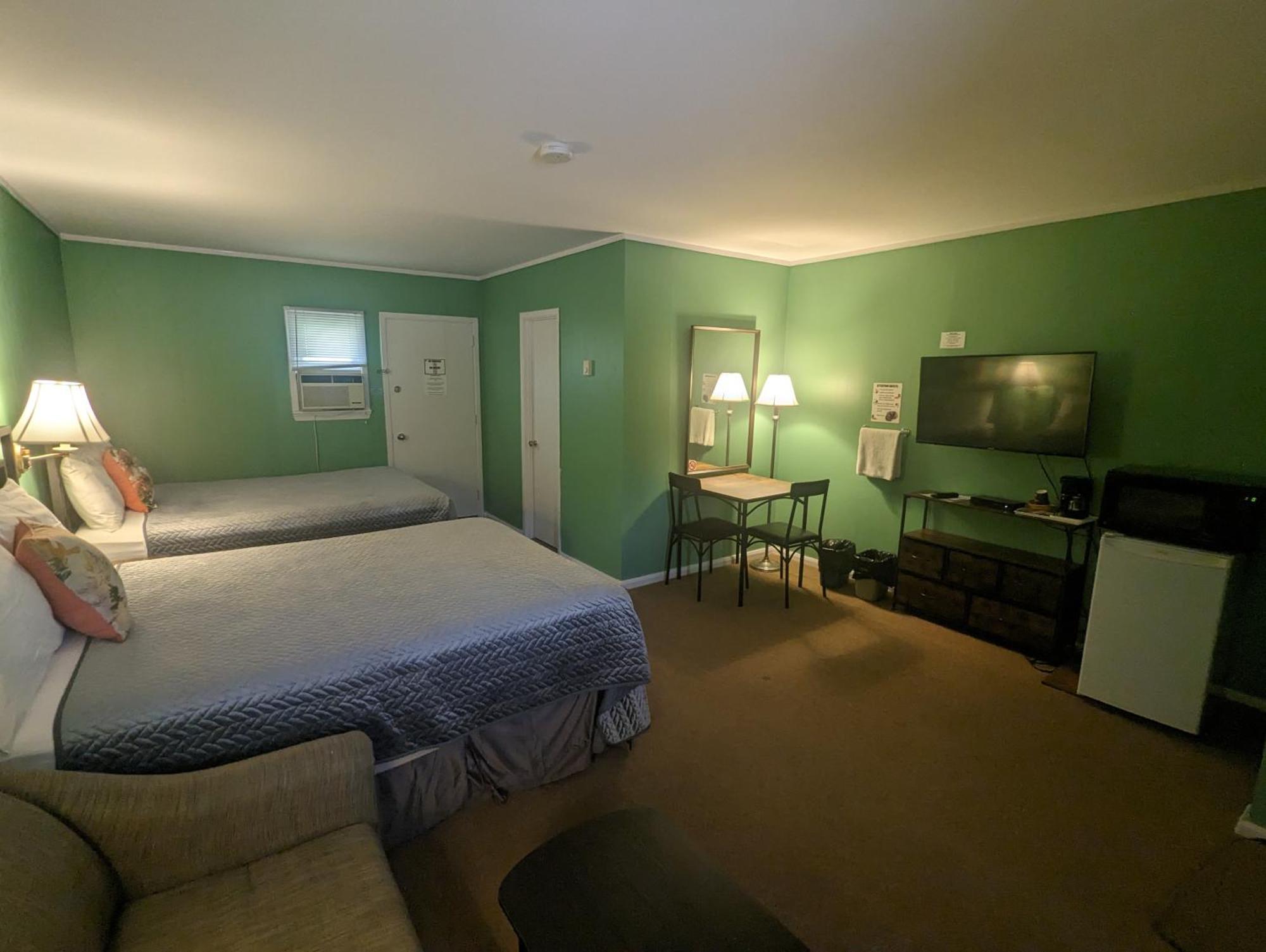 Pinewood Inn Barrys Bay Extérieur photo